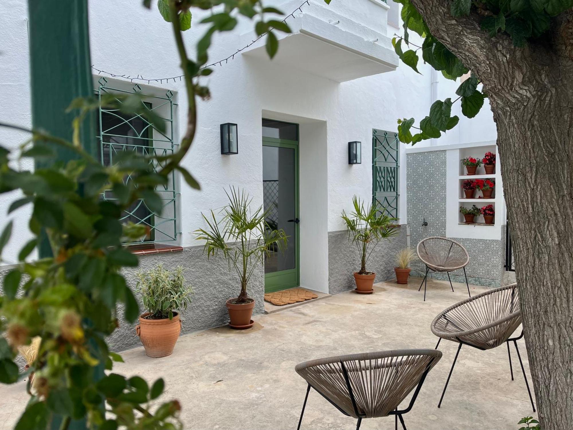 Les Filles Hotell Deltebre Exteriör bild