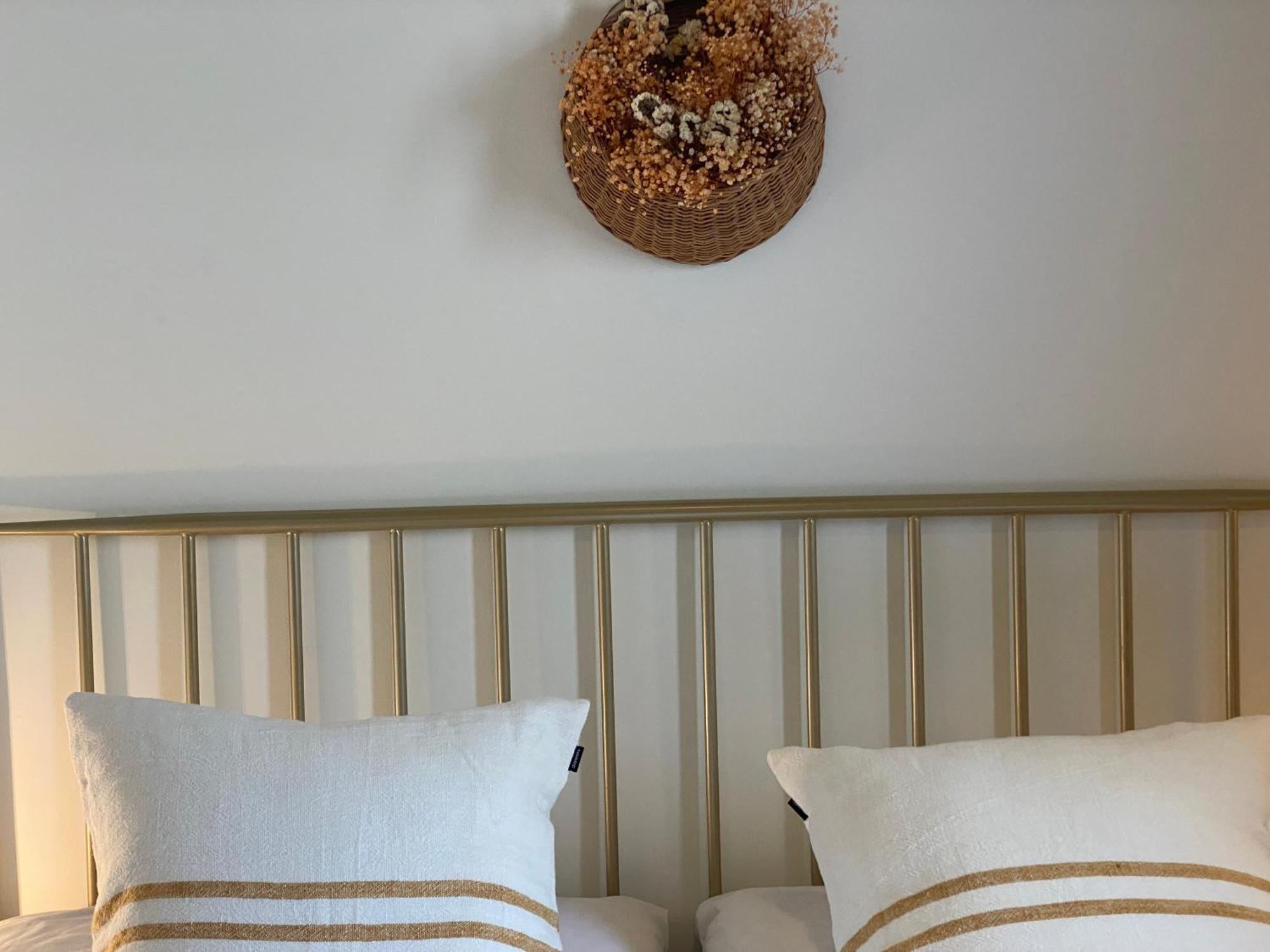 Les Filles Hotell Deltebre Exteriör bild