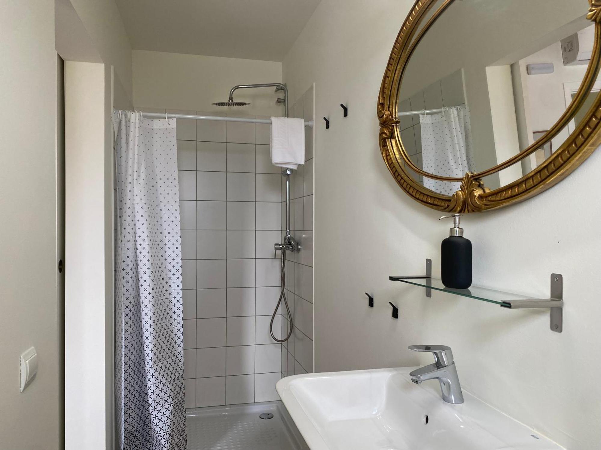 Les Filles Hotell Deltebre Exteriör bild