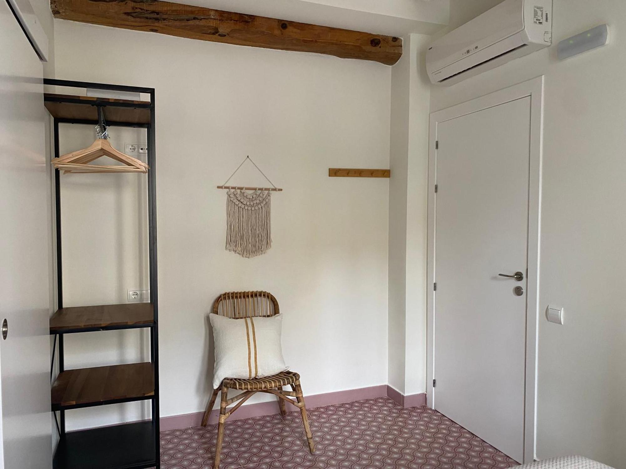 Les Filles Hotell Deltebre Exteriör bild
