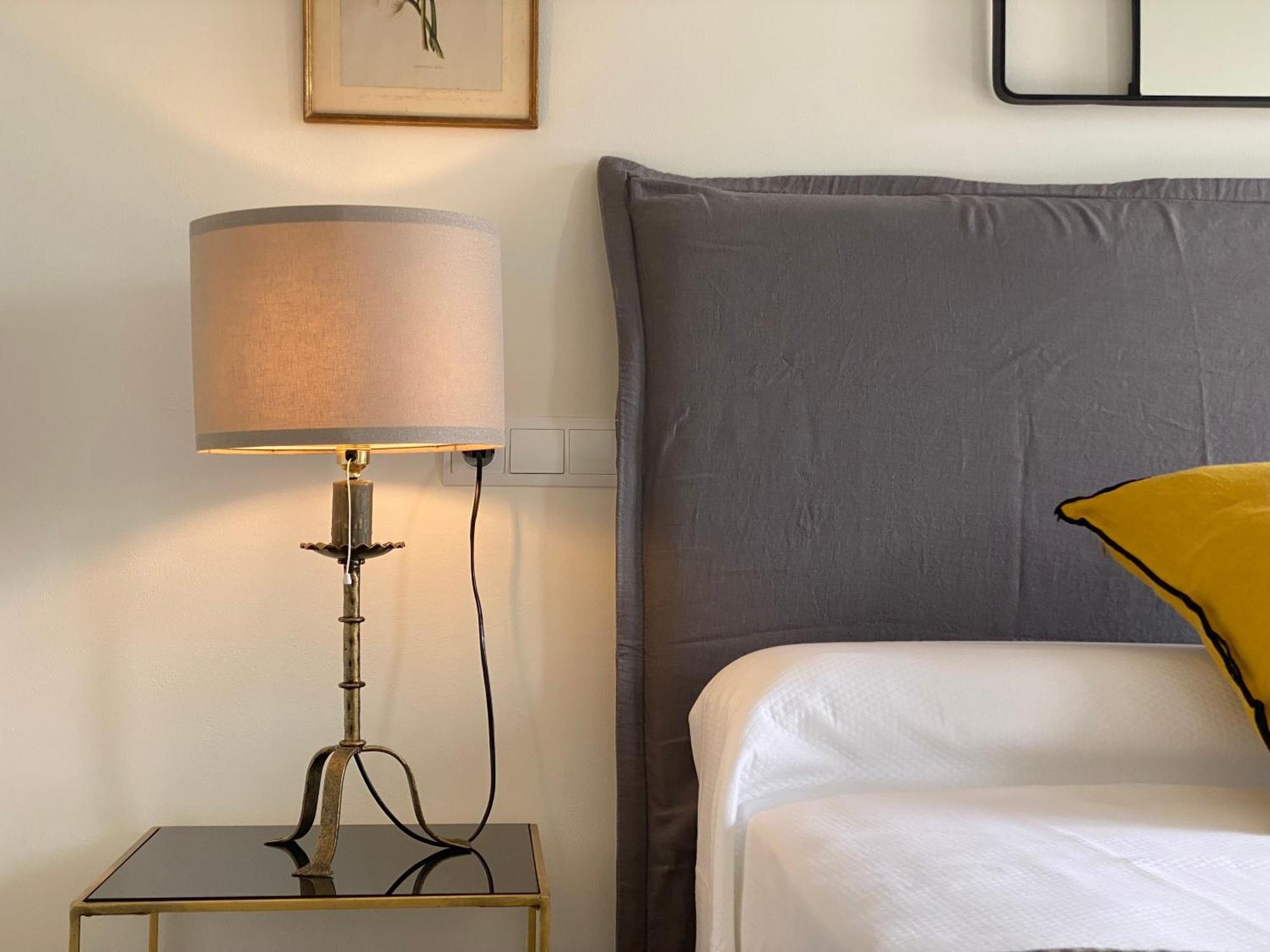 Les Filles Hotell Deltebre Exteriör bild