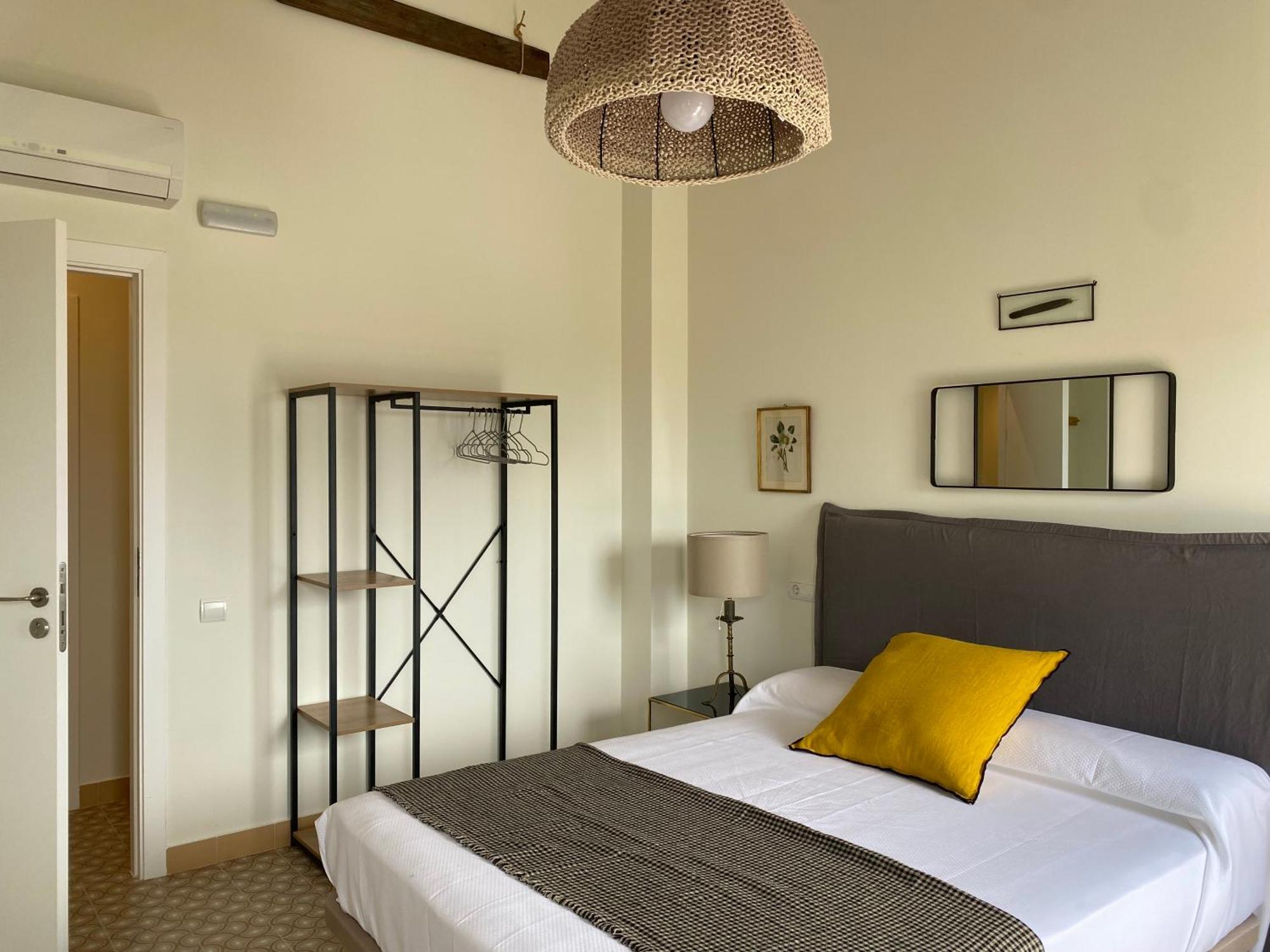 Les Filles Hotell Deltebre Exteriör bild